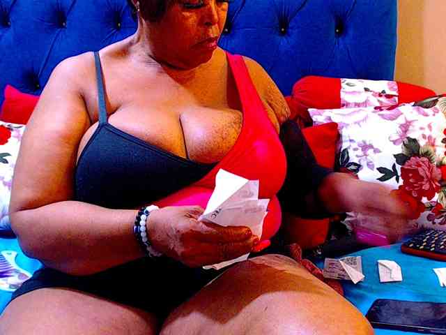 Ebonycandy10 webcam