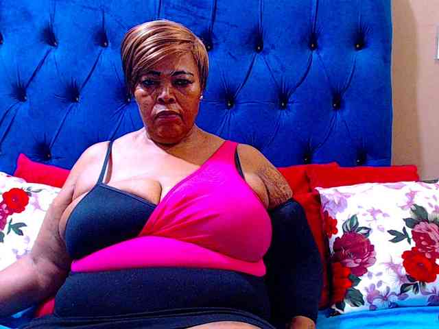 Ebonycandy10 webcam
