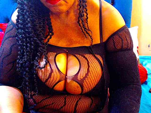 Ebonycandy10 webcam