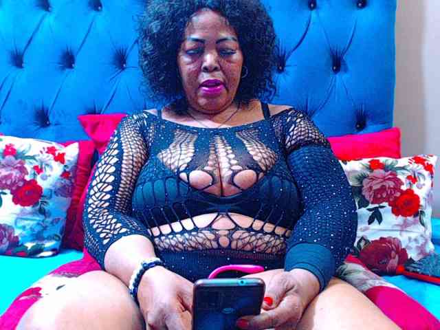 Ebonycandy10 webcam
