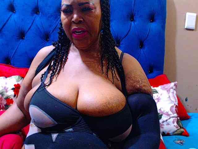 Ebonycandy10 webcam