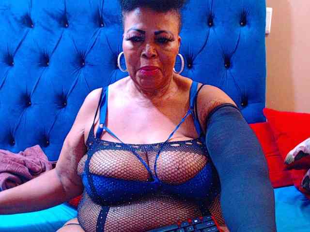 Ebonycandy10 webcam