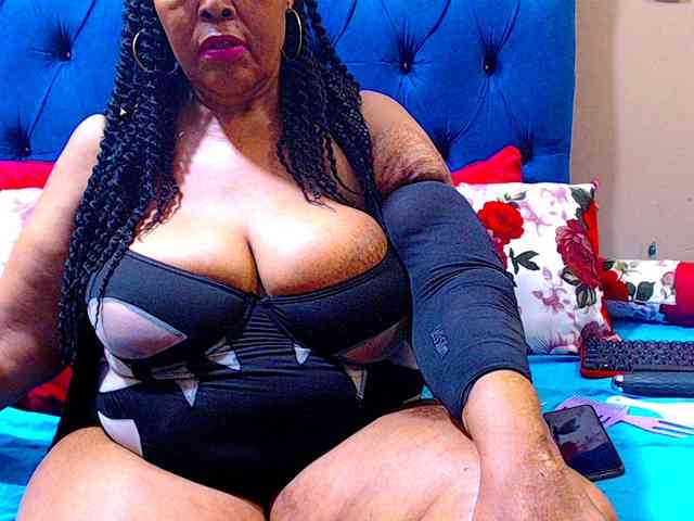 Ebonycandy10 webcam