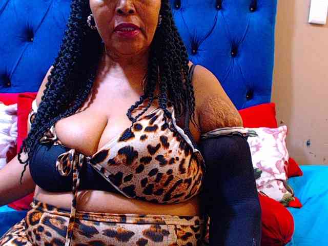 Ebonycandy10 webcam