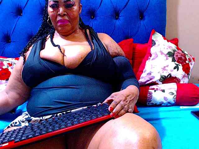 Ebonycandy10 webcam