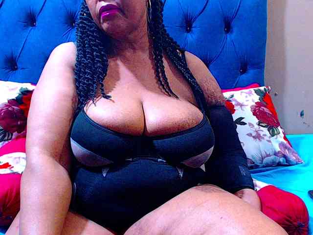 Ebonycandy10 webcam