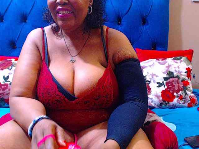 Ebonycandy10 webcam