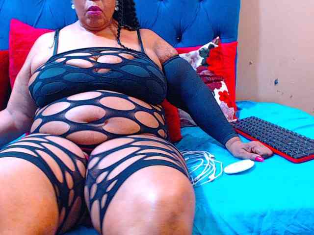 Ebonycandy10 webcam