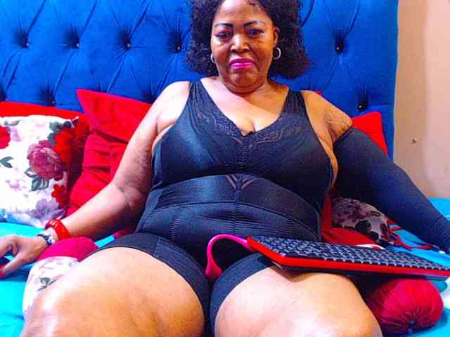 Ebonycandy10 webcam