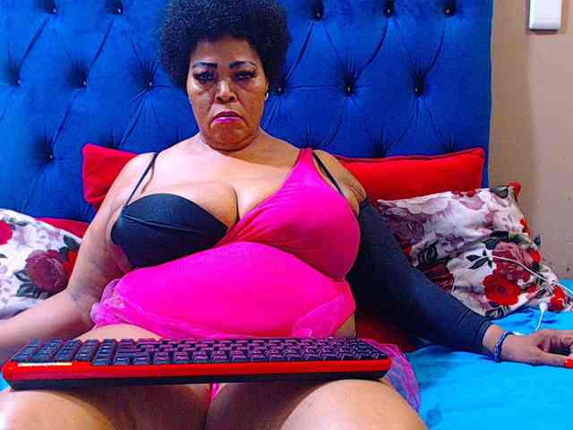 Ebonycandy10 webcam