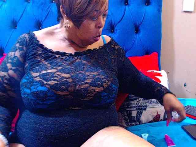 Ebonycandy10 webcam