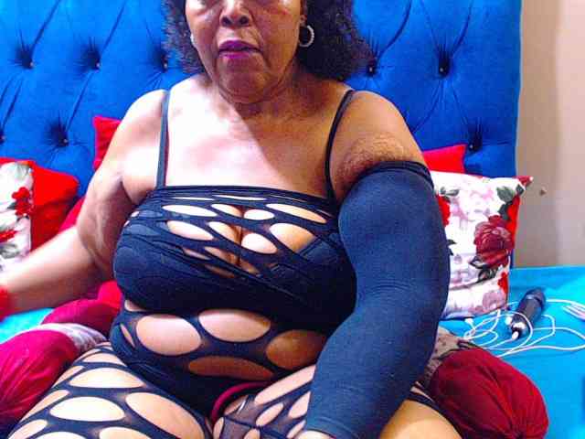 Ebonycandy10 webcam