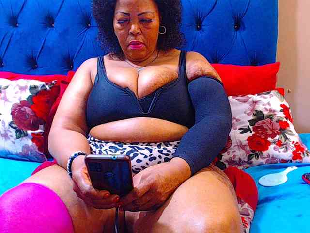 Ebonycandy10 webcam