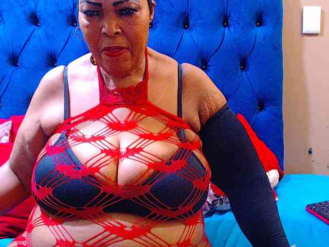 Ebonycandy10 webcam
