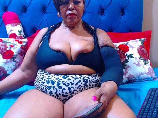 Ebonycandy10 webcam