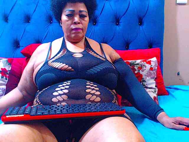 Ebonycandy10 webcam