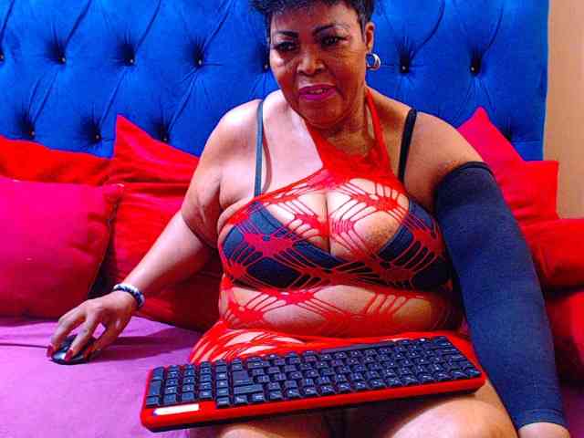 Ebonycandy10 webcam