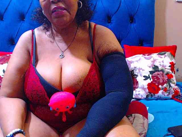 Ebonycandy10 webcam