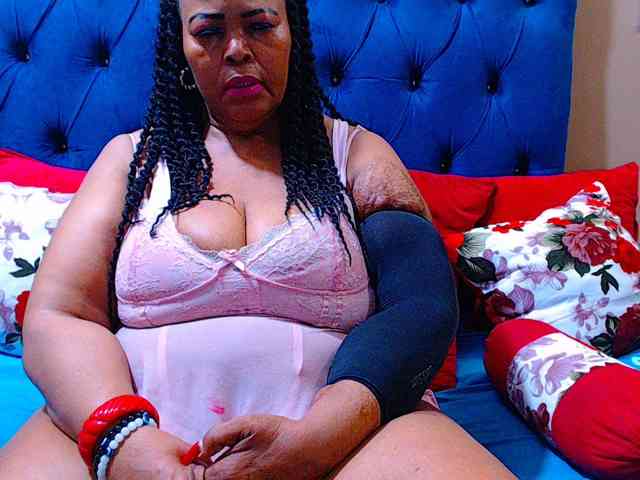 Ebonycandy10 webcam