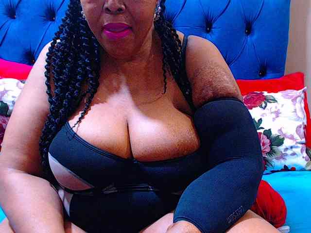 Ebonycandy10 webcam