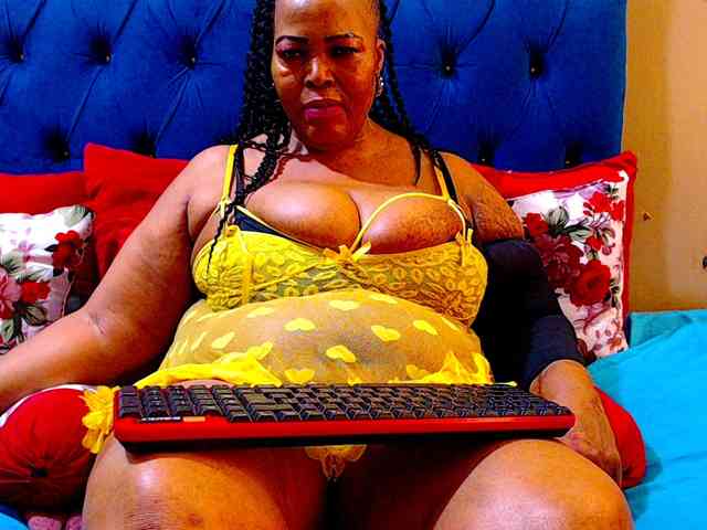 Ebonycandy10 webcam