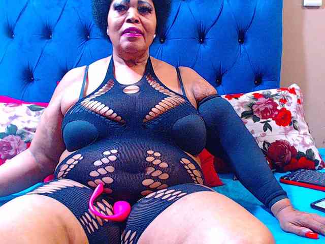 Ebonycandy10 webcam