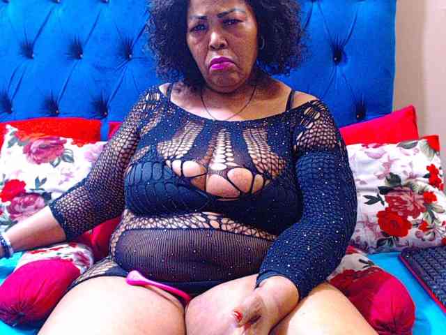 Ebonycandy10 webcam