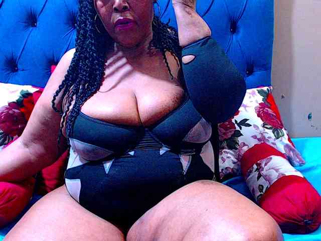 Ebonycandy10 webcam