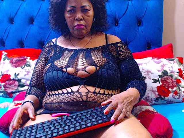 Ebonycandy10 webcam