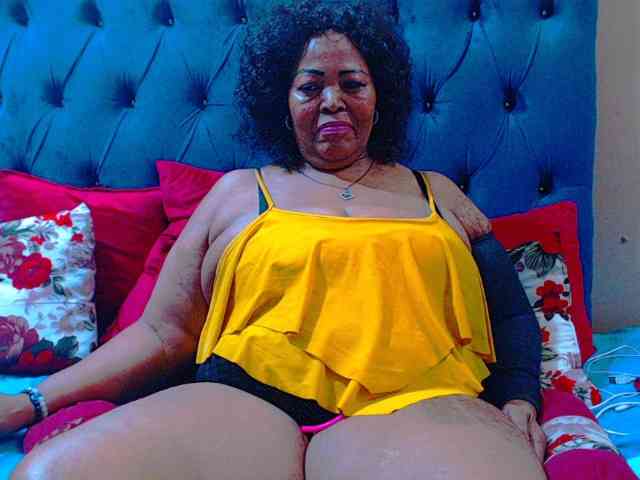 Ebonycandy10 webcam