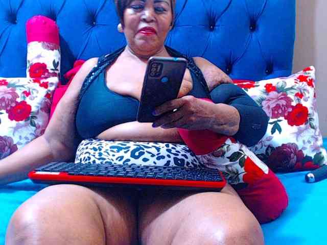 Ebonycandy10 webcam