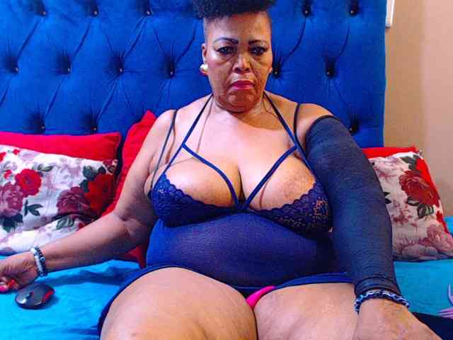 Ebonycandy10 webcam