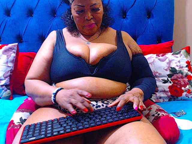 Ebonycandy10 webcam