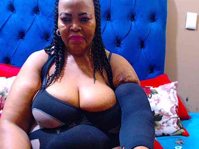 Ebonycandy10 webcam