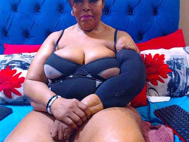 Ebonycandy10 webcam