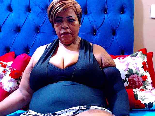 Ebonycandy10 webcam