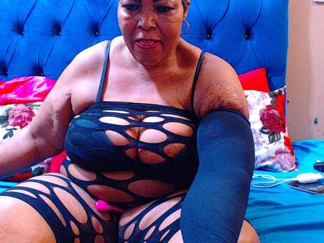 Ebonycandy10 webcam
