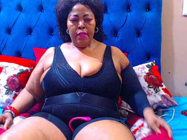 Ebonycandy10 webcam