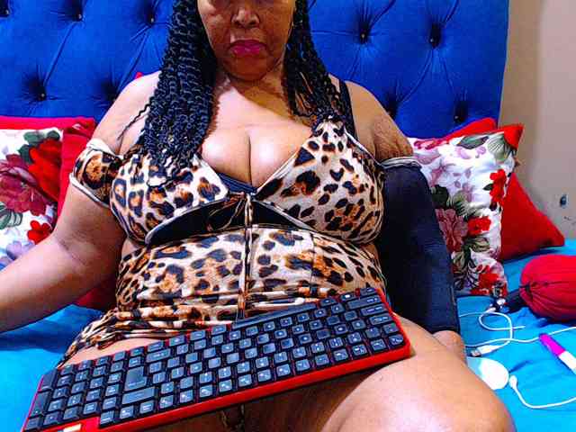 Ebonycandy10 webcam