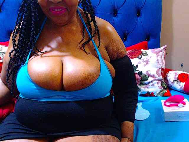 Ebonycandy10 webcam