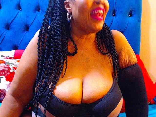 Ebonycandy10 webcam