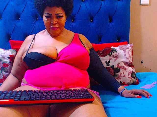 Ebonycandy10 webcam