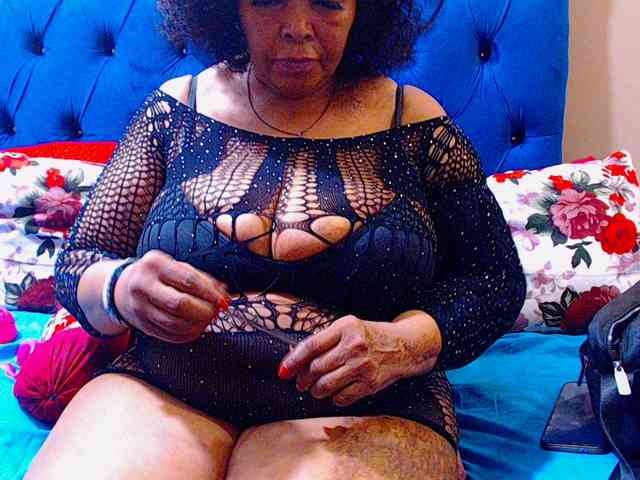 Ebonycandy10 webcam