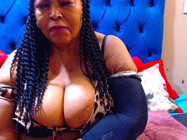 Ebonycandy10 webcam