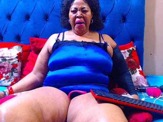 Ebonycandy10 webcam