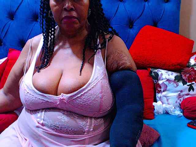 Ebonycandy10 webcam