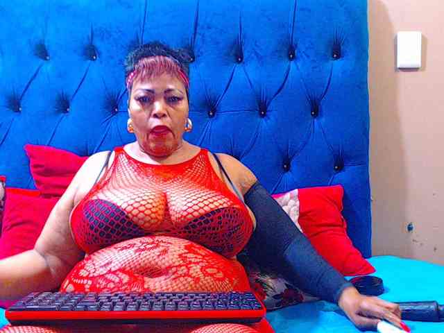 Ebonycandy10 webcam
