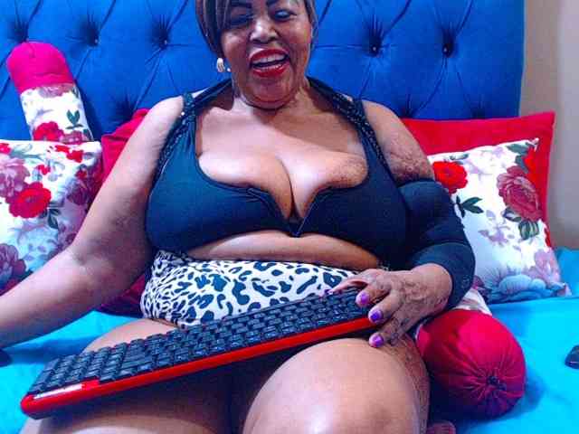 Ebonycandy10 webcam