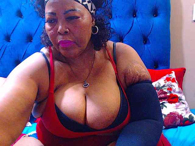 Ebonycandy10 webcam