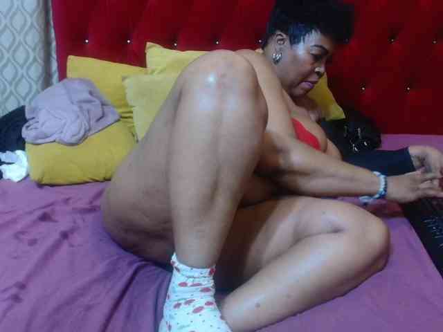 Ebonycandy10 webcam